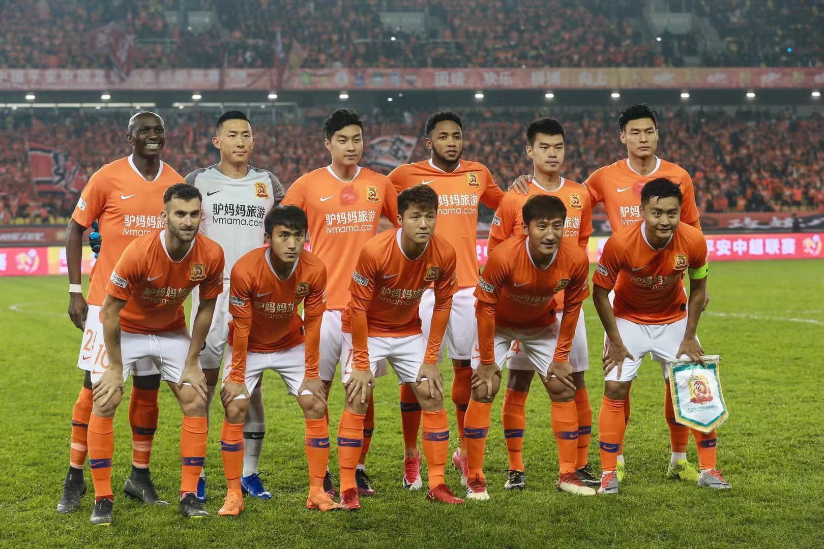 领奖装备在 领奖装备在