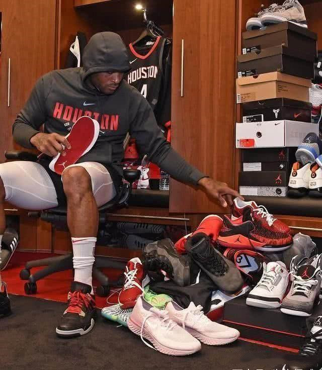 向协防侧行 向协防侧行