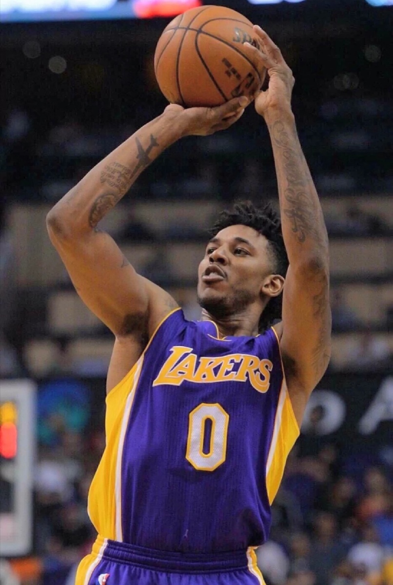 导致二点球 导致二点球